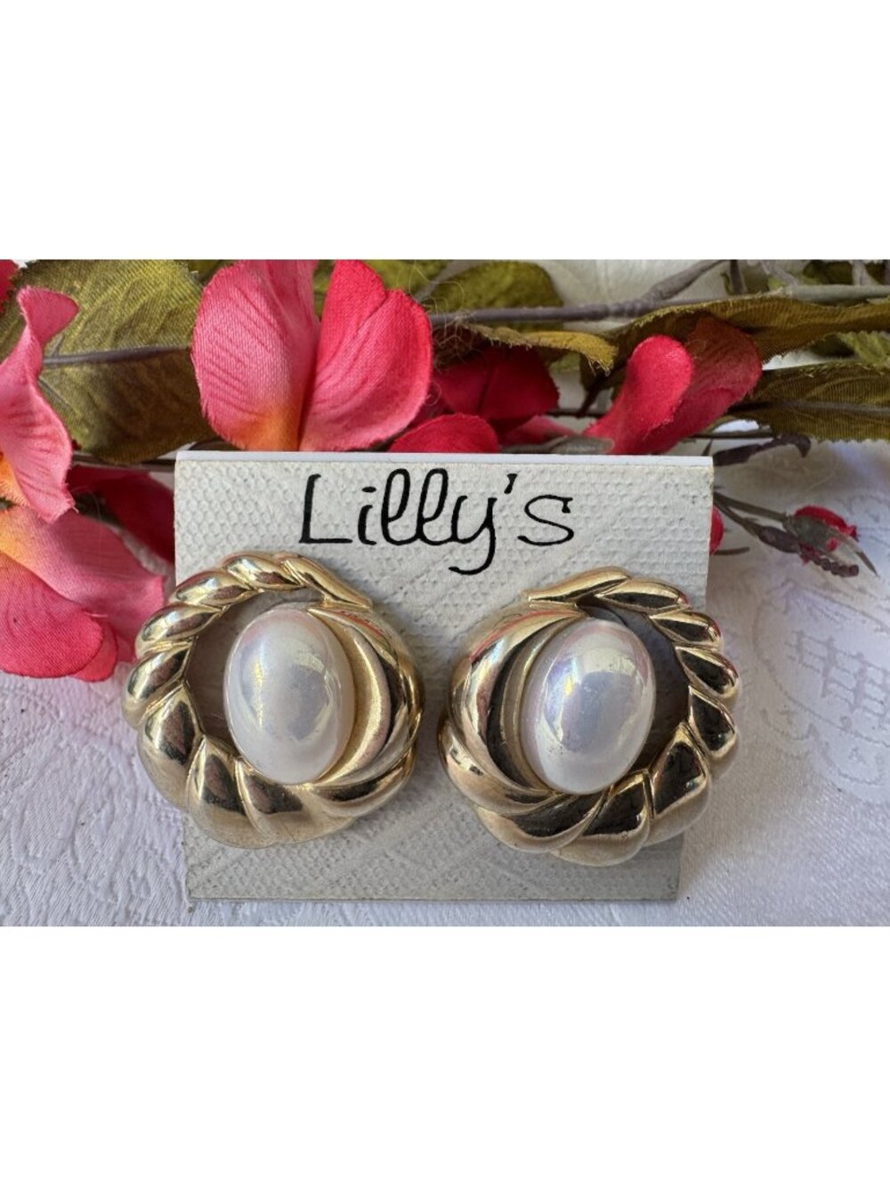 Lilly's Vintage Signed Gold Tone Nested Pearl Trim Earrings Post Back RARE 1.5"